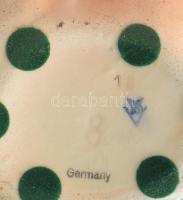 Hummel mesét olvasó kislány. Jelzett, kézzel festett, hibátlan, m: 12 cm