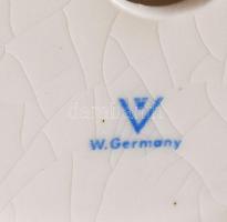 Hummel ágon ülő kislány. Jelzett, kis kopással, m: 15 cm