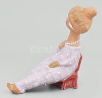 Mészáros Géza (1918-1987): Lilaruhás nő. Jelzett, szemén kopással, 18x18 cm