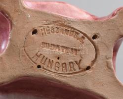 Mészáros Géza (1918-1987): Lilaruhás nő. Jelzett, szemén kopással, 18x18 cm