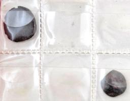 21db-os ókori érmetétel kisalakú berakóban, közte Bizánci Birodalom, ókori Görögország T:F-G
21pcs ...