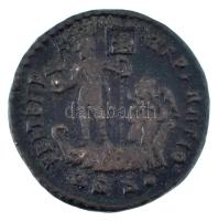 Római Birodalom / Siscia / II. Constantius 337-361. AE20 bronz (5,58g) T:VF Roman Empire / Siscia / ...