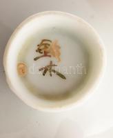 Japán porcelán katonai szakés csésze. cca 1940-1944, Katonai Szállítási Hadosztály, Suzuki tulajdono...