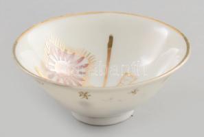 Japán porcelán katonai szakés csésze. cca 1940-1944, Fősereg, 42. Gyalogezred. Japán páros zászló dí...