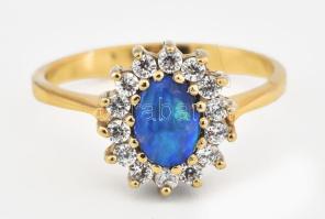 14k sárgararany (Au) gyűrű kékeszöld black opállal, 0,5ct, cabosan csiszolás, + 16 db cirkóniával m:...