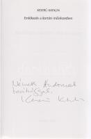 Keserü Katalin: Emlékezés a kortárs művészetben. (Dedikált.) (Budapest), 1998. Noran Könyvkiadó (Uniprint Nyomda Kft., Salgótarján). 198 + [2] p. Egyetlen kiadás. Dedikált: ,,Németh Andornak barátsággal: Keserü Katalin. Keserü Katalin művészettörténész, egyetemi tanár esszékötetének szövegét oldalszámozáson belül egész oldalas illusztrációk kísérik. Fűzve, illusztrált kiadói borítóban. Jó példány.