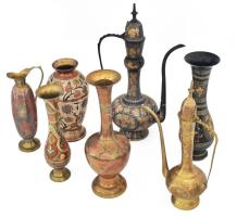 7 db nagy méretű keleti kiöntő, indiai dísztárgy. zománc festéssel gazdagon díszített, szép állapotban. kb 50 cm ig