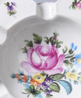 Herend virágmintás hamuzó. Jelzett, kézzel festett, kopással, d: 15 cm