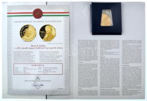 ifj. Szlávics László (1959-) 2011. "Nagy Magyarok / József Attila" aranyozott Cu emlékérem tanúsítvánnyal (40mm) T:PP