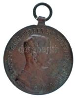 1917. "Károly Bronz Vitézségi Érem" bronz kitüntetés mellszalag nélkül. Szign.: Kautsch T:XF patina Hungary 1917. "Bronze Gallantry Medal" bronze decoration without ribbon. Sign.: Kautsch C:XF patina NMK.: 310.