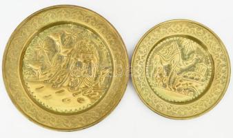 2 db közel-keleti stílusú, tevés sárgaréz fali dísztál, d: 20 - 24,5 cm