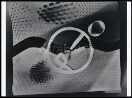 cca 1927 Moholy-Nagy László (1895-1946) magyar - német - amerikai fotográfus alkotás, a néhai Lapkiadó Vállalat központi fotólaborjának archívumából 1 db modern nagyítás, jelzés nélkül, 15x21 cm