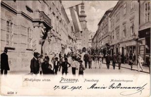 1902 Pozsony, Pressburg, Bratislava; Mihálykapu utca, üzletek, címeres magyar zászló / Michaelerthorgasse / street, shops, Hungarian flag with coat of arms (EK)