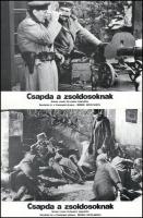 cca 1980 ,,Csapda a zsoldosoknak" című román film jelenetei és szereplői, 6 db produkciós filmfotó (vitrinfotó, lobbyfotó) nyomdatechnikával sokszorosítva kartonpapírra, egyoldalas nyomással, a használatból eredő (esetleges) kisebb hibákkal, 18x24 cm