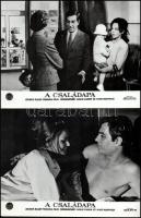 cca 1969 ,,A családapa" című olasz - francia film jelenetei és szereplői, 4 db vintage produkciós filmfotó (vitrinfotó, lobbyfotó) ezüst zselatinos fotópapíron, a használatból eredő (esetleges) kisebb hibákkal, 18x24 cm