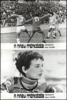 cca 1989 előtti ,,A nagy mérkőzés" című bolgár film jelenetei és szereplői, 11 db vintage produkciós filmfotó (vitrinfotó, lobbyfotó) ezüst zselatinos fotópapíron, a használatból eredő (esetleges) kisebb hibákkal, 18x24 cm