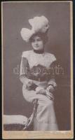 cca 1900 Fiatal hölgy divatos ruhában és fejfedővel, keményhátú fotó Ferencz és Társa kolozsvári műterméből, 15,5×8 cm