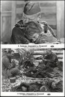 cca 1972 ,,A katona visszatért a frontról" című szovjet film jelenetei és szereplői, 20 db vintage produkciós filmfotó (vitrinfotó, lobbyfotó) ezüst zselatinos fotópapíron, a használatból eredő (esetleges) kisebb hibákkal, 18x24 cm