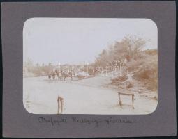 cca 1914-1918 Lőszerszállítás / Befogott Halbzug szállítása, 2 db I. világháborús fotó, karton két o...