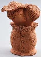 Illár Erzsébet (1940-): Szerelmesek terrakotta szobor, jelzett m: 17 cm