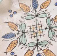 Gorka Iparművészeti Vállalat 5 darab tárgy. 4 darab hibátlan, egy vázán sérülés. Jelzett, m: 15,5 cm...