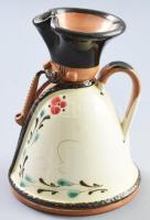 Azonosítatlan jelzéssel: Magyaros kiöntő. Mázas kerámia, jelzett, hibátlan 15 cm