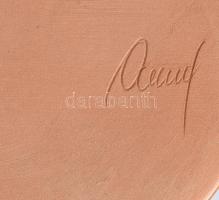 Azonosítatlan jelzéssel: Magyaros kiöntő. Mázas kerámia, jelzett, hibátlan 15 cm