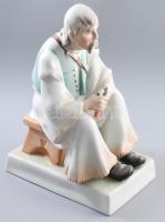 Zsolnay szalonnázó paraszt. Jelzett, hibátlan, m: 32,5 cm