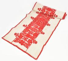 Katotaszegi hímzett falvédő 190x60 cm