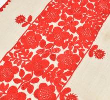 Katotaszegi hímzett falvédő 190x60 cm