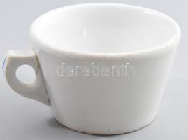Antik vastag anyagú porcelán kávéházi csésze, jelzés nélkül, kis kopással, fülön repedéssel, m: 6 cm