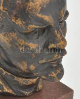 Olcsai Kiss Zoltán (1895-1981): Lenin. Bronzírozott műgyanta, talapzaton. Jelzett, minimális kopássa...