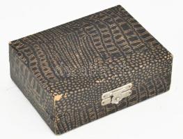 6 darab ezüstözött mokkáskanál dobozában. Régi orosz, h: 10,5 cm