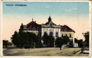 1930 Tolna, Községháza. Özv. Brucker Nándorné kiadása (kopott sarkak / worn corners)