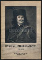 Rákóczi-emlékkiállítás 1703-1953. (Dienes István által aláírt). Bp., 1953, Művelt Nép, 42 p.+ 1 t. Fekete-fehér képekkel illusztrálva. Kiadói tűzött papírkötés. Megjelent 3000 példányban. A címlapon Dienes István (1929-1995) régész, muzeológus saját kezű aláírásával.