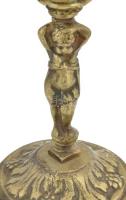 Puttó figurás bronz gyertyatartó pár, m: 13 cm