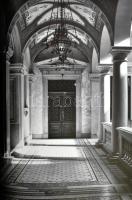 Gajus Scheltema - Tibor Bérczes - Martijn de Vries: Andrássy út. Views of an Avenue. Bp., 2017., Cor...