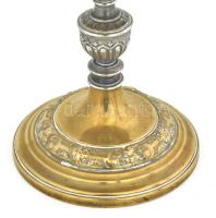 19. sz. vége, Ezüstözött alpakka talpas kínáló. Jelzés nélkül, kopással, m: 14,5 cm