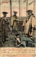 1905 Hortobágy, gulyásbojtárok sziesztája a kútnál, magyar folklór. Eperjesy István kiadása (fl)