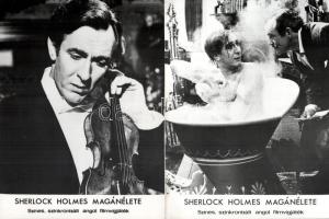 cca 1970 ,, Sherlock Holmes magánélete című angol filmvígjáték jelenetei és szereplői, 21 db vintage produkciós filmfotó ezüst zselatinos fotópapíron, a használatból eredő (esetleges) kisebb hibákkal, 18x24 cm