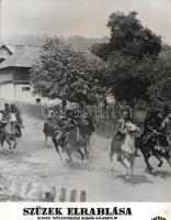 cca 1989 előtt készült ,,Szüzek elrablása" című román film jelenetei és szereplői, 6 db vintage...