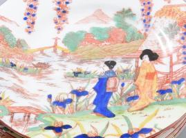 Victoria japán mintás 4 személyes kínáló szett. Jelzett, kis kopással, tálca 19x31 cm, tálak d: 16,5...