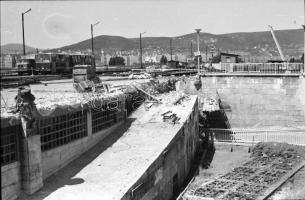 1983-ban és 1984-ben készült felvételek Pesten és Budán, a metróépítéssel kapcsolatos városrendezés/...