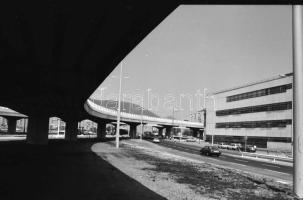 1983-ban és 1984-ben készült felvételek Pesten és Budán, a metróépítéssel kapcsolatos városrendezés/...