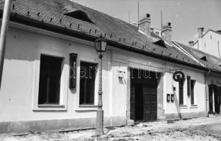 1983-ban és 1984-ben készült felvételek Pesten és Budán, a metróépítéssel kapcsolatos városrendezés/...