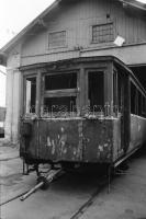 1986 és 1987 Budapest, a HÉV régi járművei, 63 db vintage NEGATÍV, 24x36 mm