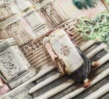 cca 1900, 2 darab majolika tál, plasztikus jelenetekkel. Javítással, hiánnyal, drótozva, d: 31,5 cm ...