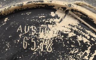 3 darab antik osztrák falidísz, kopással, d: 24 cm