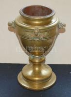 cca 1912 A budapesti Piccolo kávéház dekoratív réz borhűtője/pezsgősvödre? 28 cm magas Bécsi jelzett réz (J. L. Hermann)