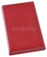 ~1960. "Kitűnő Tanuló" zománcozott, aranyozott Al kitüntetés mellszalagon, tokban T:AU